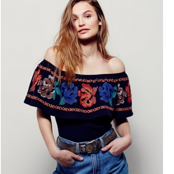 Free People Tops - Free people off shoulders embroidered blouse